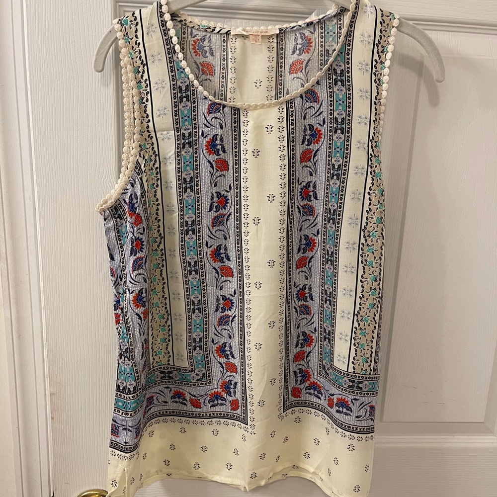 Skies Are Blue Cream Paisley-Print Sleeveless Top